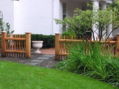 New England Spaced Pointed Picket Fence